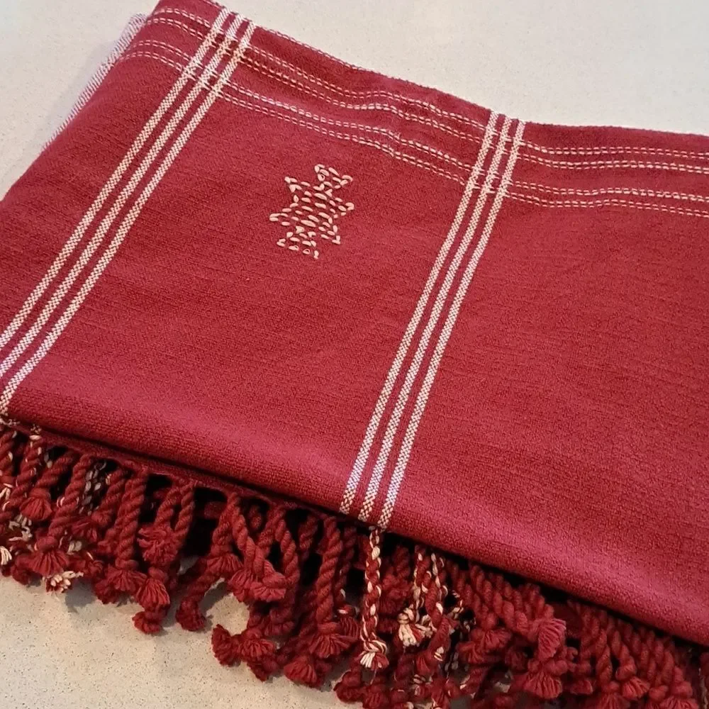 Pottery Barn Watson Plaid Table Throw Red White Cotton Fringe Holiday Table